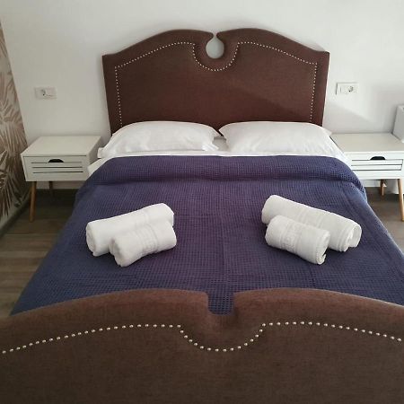 Hotel Hill House Drobeta Turnu Severin Exterior foto